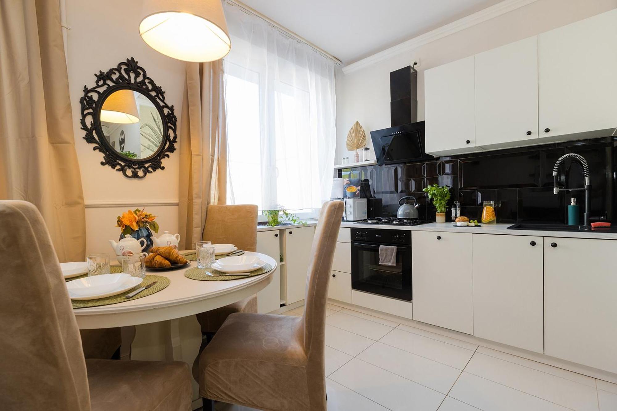 Superapart Grochowska 136, Very Close To The Mon Hospital On Saszerow Street Varsovie Extérieur photo