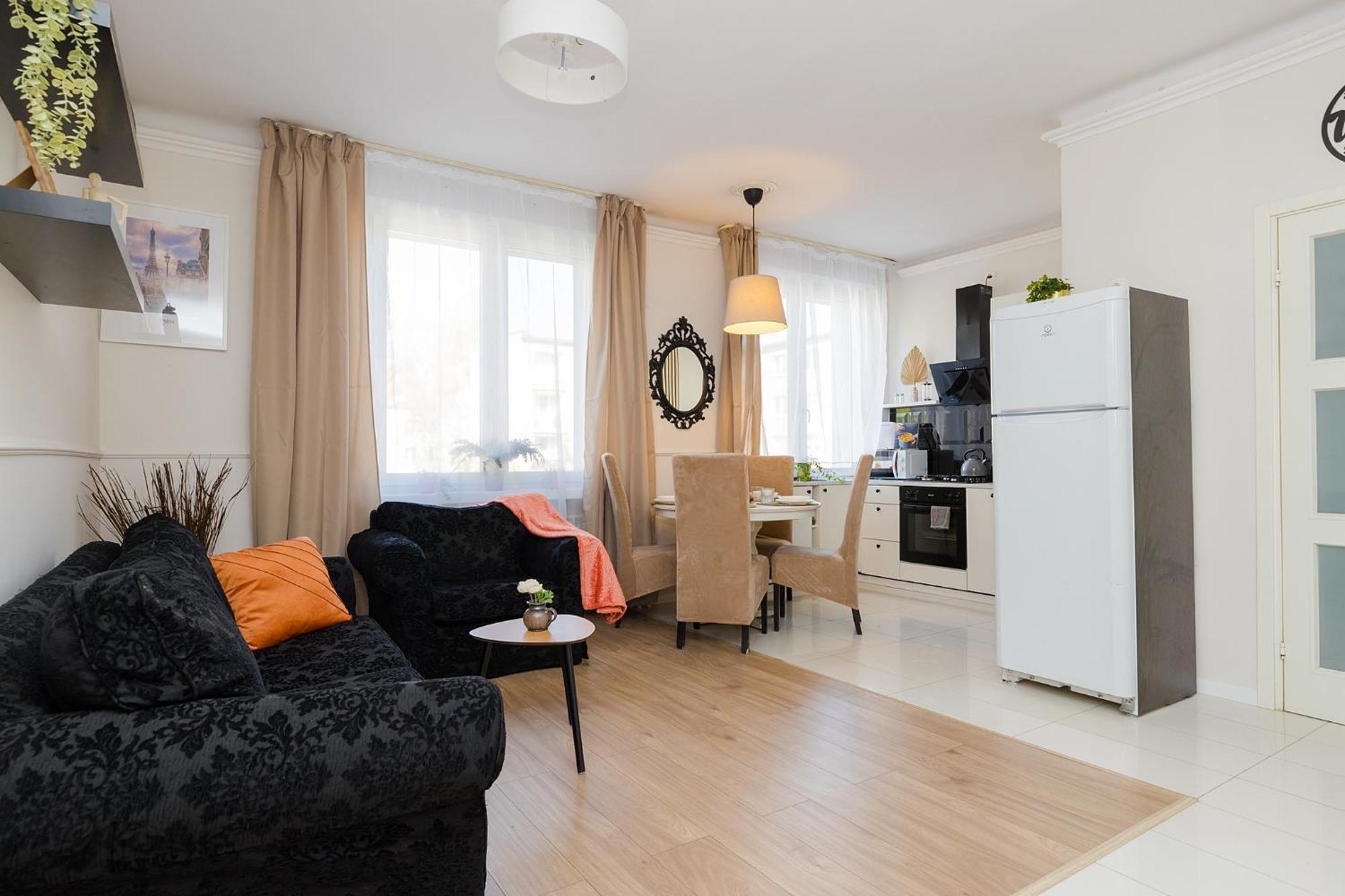 Superapart Grochowska 136, Very Close To The Mon Hospital On Saszerow Street Varsovie Extérieur photo